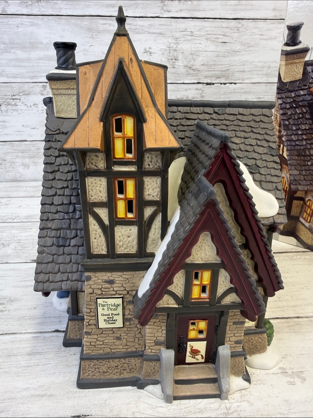 Department 56 The Partridge and Pear 4025253